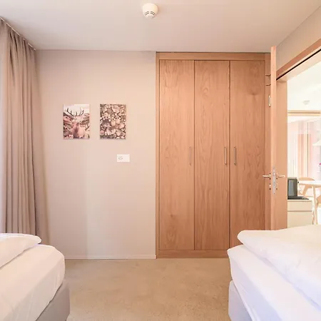 Edelweiss Ferienwohnung, Stenna Sulegliada Апартаменты Флимс